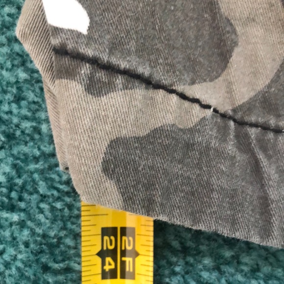 Camouflage Shorts - Picture 5 of 6